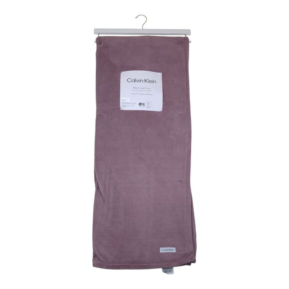 Calvin Klein Super Soft Milky Flannel Throw Plush 50" x 70" Mauve - Picture 1 of 9